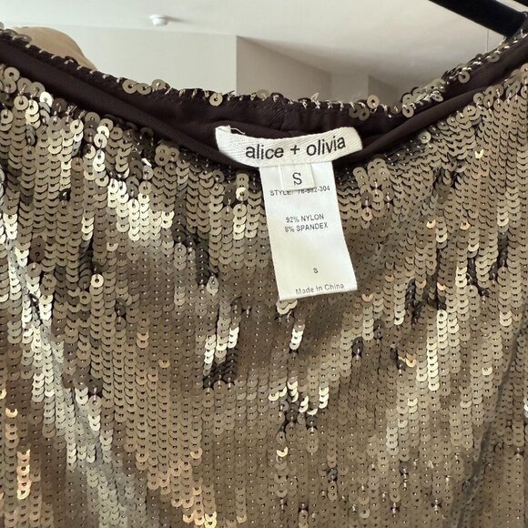 NEW Alice + Olivia NWT Gold Metallic Sequin Shift Dress Size Small Color Gold - Picture 3 of 5